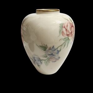 Lenox Vintage Porcelain Soft Floral Vase with 24 Kt Gold Trim.